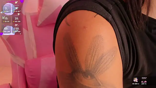 Snapshot of soy_jess03 chatting on 10.03.25 soy jess03 online show from 10.03.25