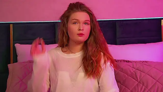 CrystalLyons online show from 09.08.25