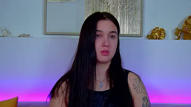 ChristinaMilton online show from 11.17.25