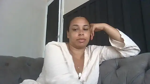 Snapshot of bigbootyjayda chatting on 05.28.26 bigbootyjayda online show from 05.28.26