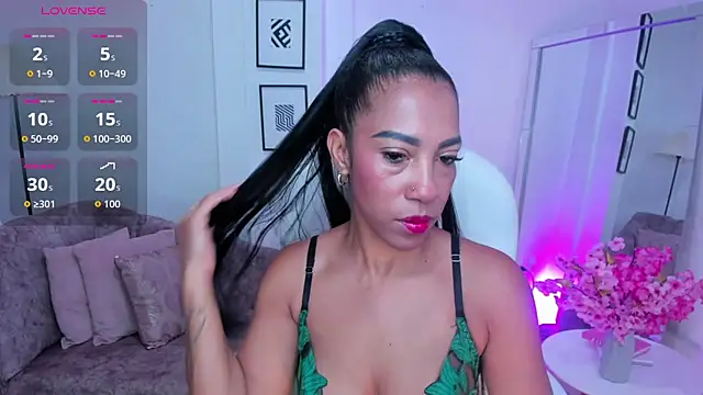 Shantaall  online show from 12.18.25