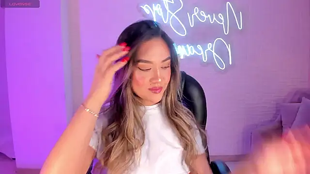 RebeccaHudson online show from 03.19.25