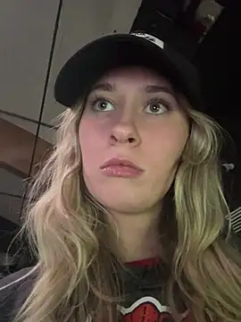 M1ssyk1ssy online show from 01.04.25