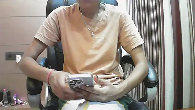 collage hoty online show from 10.31.25