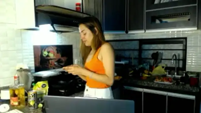 Snapshot of camilawm19 chatting on 04.12.26 camilawm19 online show from 04.12.26