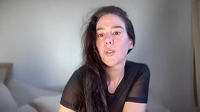 MilkyHoneyLullabies online show from 09.12.25