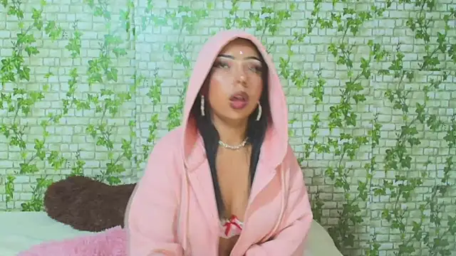 DafneMillers online show from 03.08.25