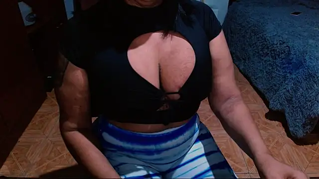 Snapshot of Demion_prince chatting on 02.05.25 Demion prince online show from 02.05.25