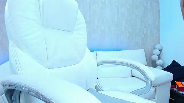 Snapshot of meggan_77 chatting on 01.21.25 meggan 77 online show from 01.21.25