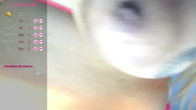 Snapshot of SofiaaCortes chatting on 12.16.24 SofiaaCortes online show from 12.16.24