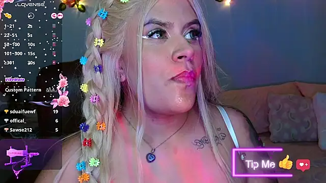 Snapshot of SofiaaCortes chatting on 02.02.25 SofiaaCortes online show from 02.02.25