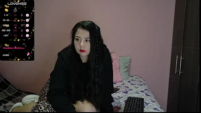Snapshot of bellah_rose_squirt chatting on 07.07.26 bellah rose squirt online show from 07.07.26