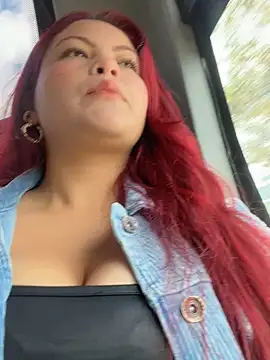 lia moon77 online show from 01.23.25