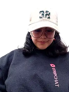 lara moon25 online show from 01.11.26