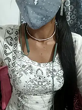 Snapshot of Miakhalifatamil chatting on 02.05.25 Miakhalifatamil online show from 02.05.25