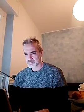 Snapshot of Marcolino183 chatting on 12.12.24 Marcolino183 online show from 12.12.24