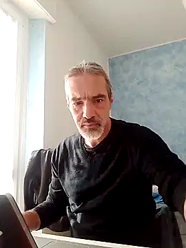 Snapshot of Marcolino183 chatting on 12.20.24 Marcolino183 online show from 12.20.24