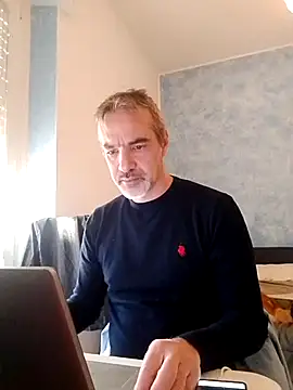 Snapshot of Marcolino183 chatting on 12.27.24 Marcolino183 online show from 12.27.24