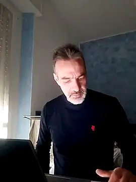 Snapshot of Marcolino183 chatting on 02.04.25 Marcolino183 online show from 02.04.25