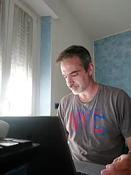 Snapshot of Marcolino183 chatting on 03.18.25 Marcolino183 online show from 03.18.25