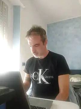 Snapshot of Marcolino183 chatting on 03.19.25 Marcolino183 online show from 03.19.25