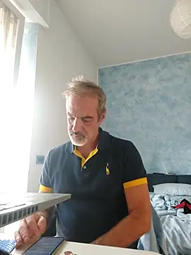 Snapshot of Marcolino183 chatting on 09.19.25 Marcolino183 online show from 09.19.25