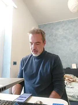 Snapshot of Marcolino183 chatting on 11.27.25 Marcolino183 online show from 11.27.25