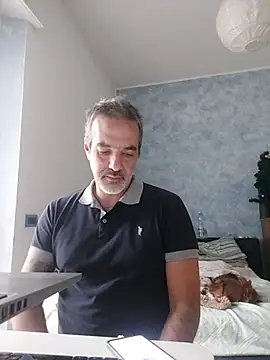 Snapshot of Marcolino183 chatting on 12.04.25 Marcolino183 online show from 12.04.25