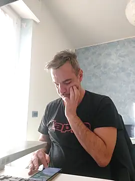 Snapshot of Marcolino183 chatting on 02.20.26 Marcolino183 online show from 02.20.26