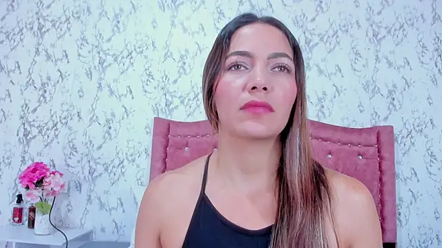 Mia Malkovaa  online show from 09.22.25