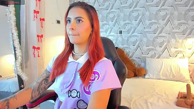 Sophiee Hill online show from 02.02.26