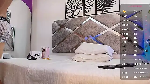 Snapshot of aronvillegas chatting on 03.20.25 aronvillegas online show from 03.20.25