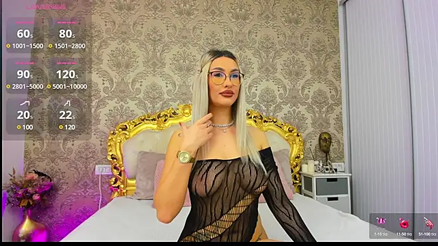 Snapshot of JulieBigAssx chatting on 02.07.25 JulieBigAssx online show from 02.07.25