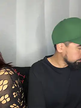 Snapshot of camianddanna chatting on 12.17.24 camianddanna online show from 12.17.24