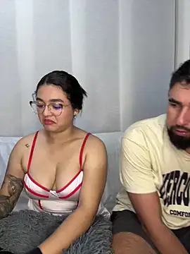 Snapshot of camianddanna chatting on 02.05.25 camianddanna online show from 02.05.25