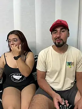 Snapshot of camianddanna chatting on 03.12.25 camianddanna online show from 03.12.25