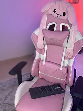 ashlyrey-1 online show from 12.17.25