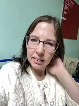 Snapshot of B_Bonya_m chatting on 01.04.25 B Bonya m online show from 01.04.25