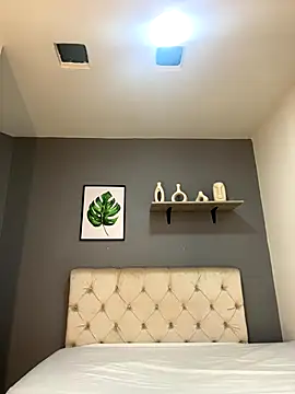 Soe Lara online show from 11.20.25