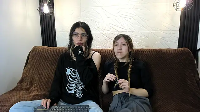 BRIAR AND BLAIR online show from 11.11.25