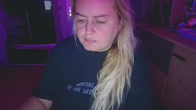 Meliss Official9 online show from 03.13.25