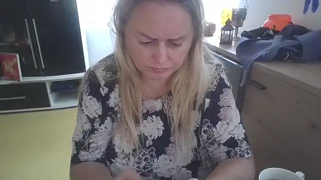 Meliss Official9 online show from 09.27.25