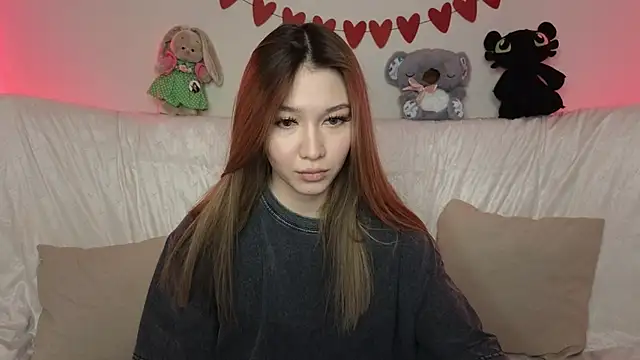 LuxuryGirl   online show from 02.23.25
