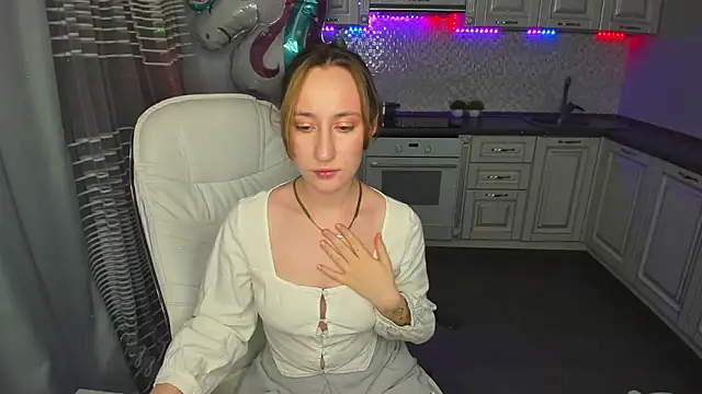 MelodyOfLovee online show from 02.06.25