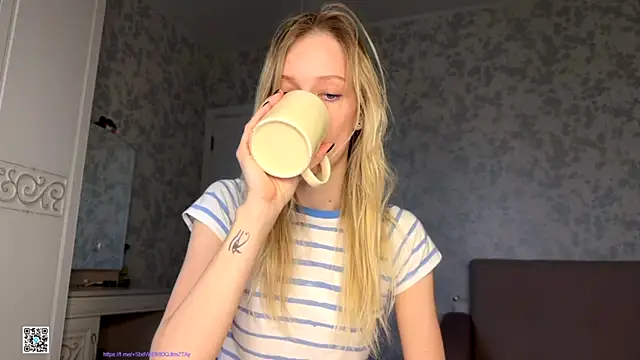 Evvie Summn1 online show from 10.11.25