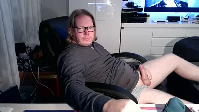 VSteph online show from 10.17.25