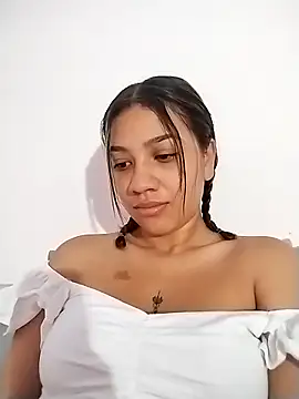 Snapshot of nina_carther chatting on 02.04.25 nina carther online show from 02.04.25