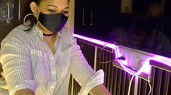 fabdemira online show from 01.21.25