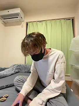 Snapshot of UKI06 chatting on 02.21.26 UKI06 online show from 02.21.26