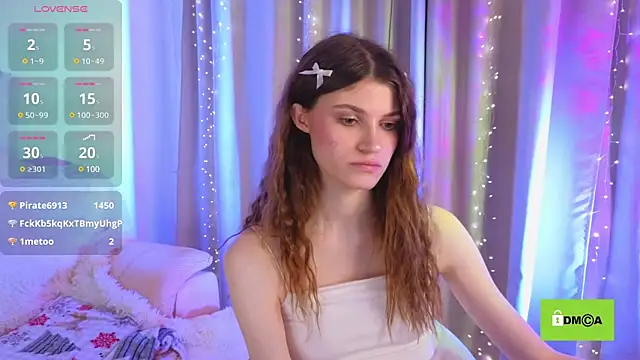 Snapshot of Hello_Vivienne chatting on 02.09.25 Hello Vivienne online show from 02.09.25